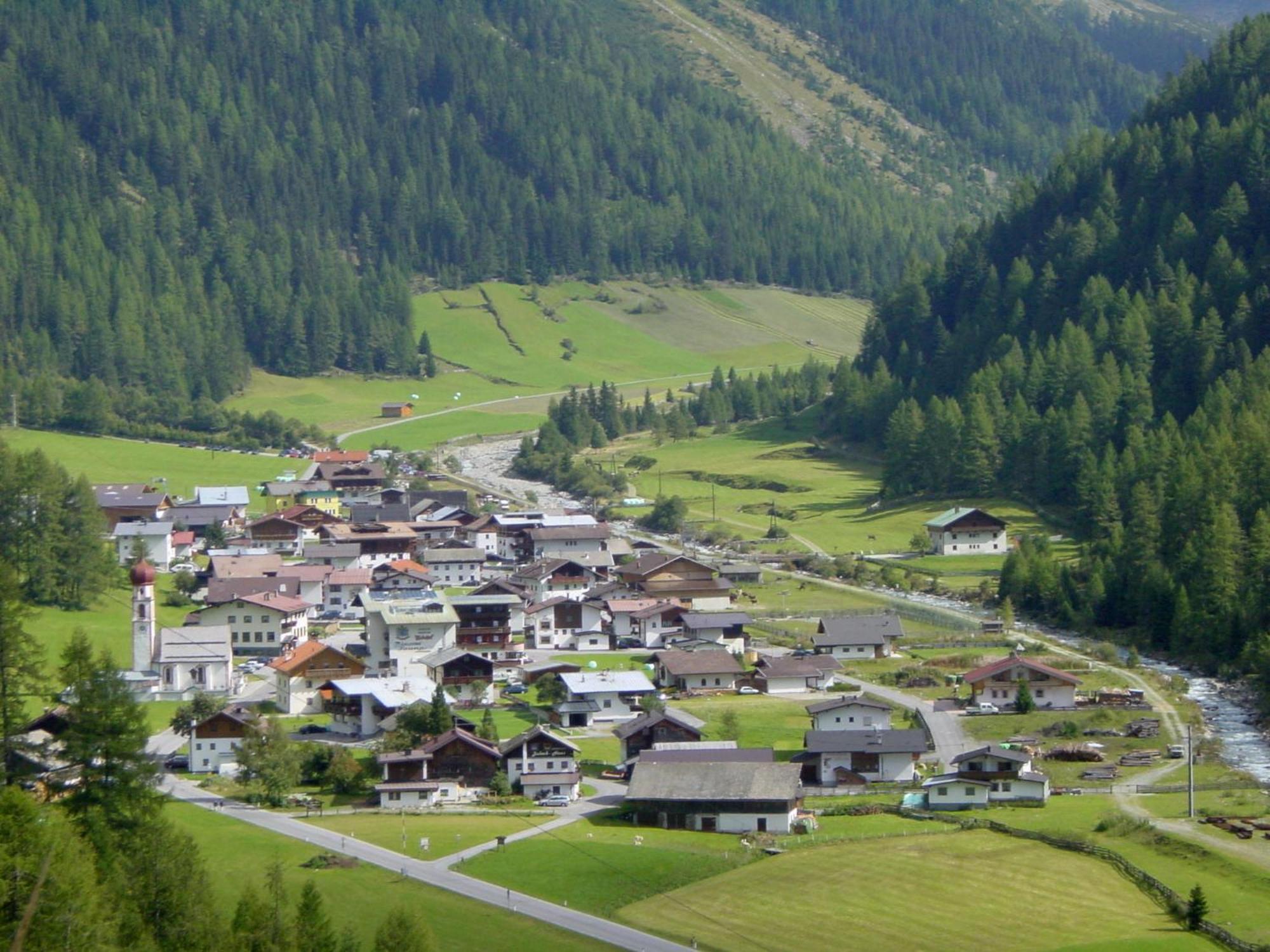 Appartementhaus Nadine Langenfeld Exterior photo